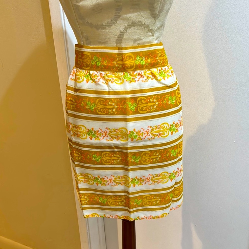 Vintage Handmade Golden Yellow Orange Ribbons Green White Floral Tie Waist Apron